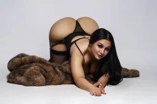 JUST VISITING 🥰YOUR FAV HERE FOR FUN ! 😩 - Image 1