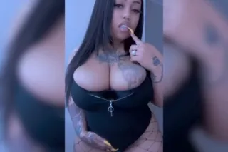 X-RATED CONTENT 📸 FACETIME CAL... - Image 4