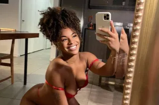 Thick, Pretty & Ready to Please 💋 - Image 2